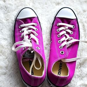 Converse All Star, size 7 women's, purple